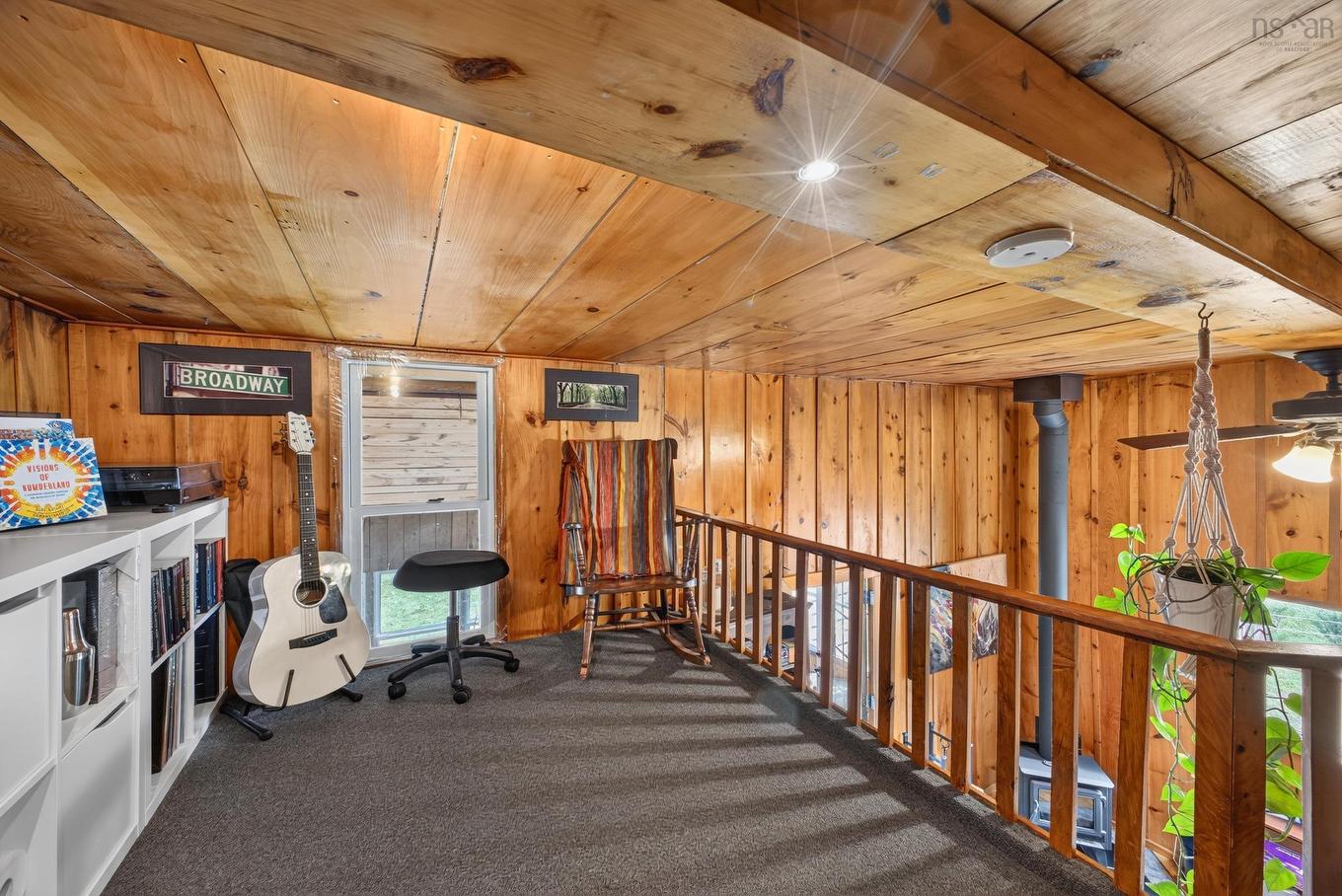 222 Victoria Street E, Amherst, NS - Indoor