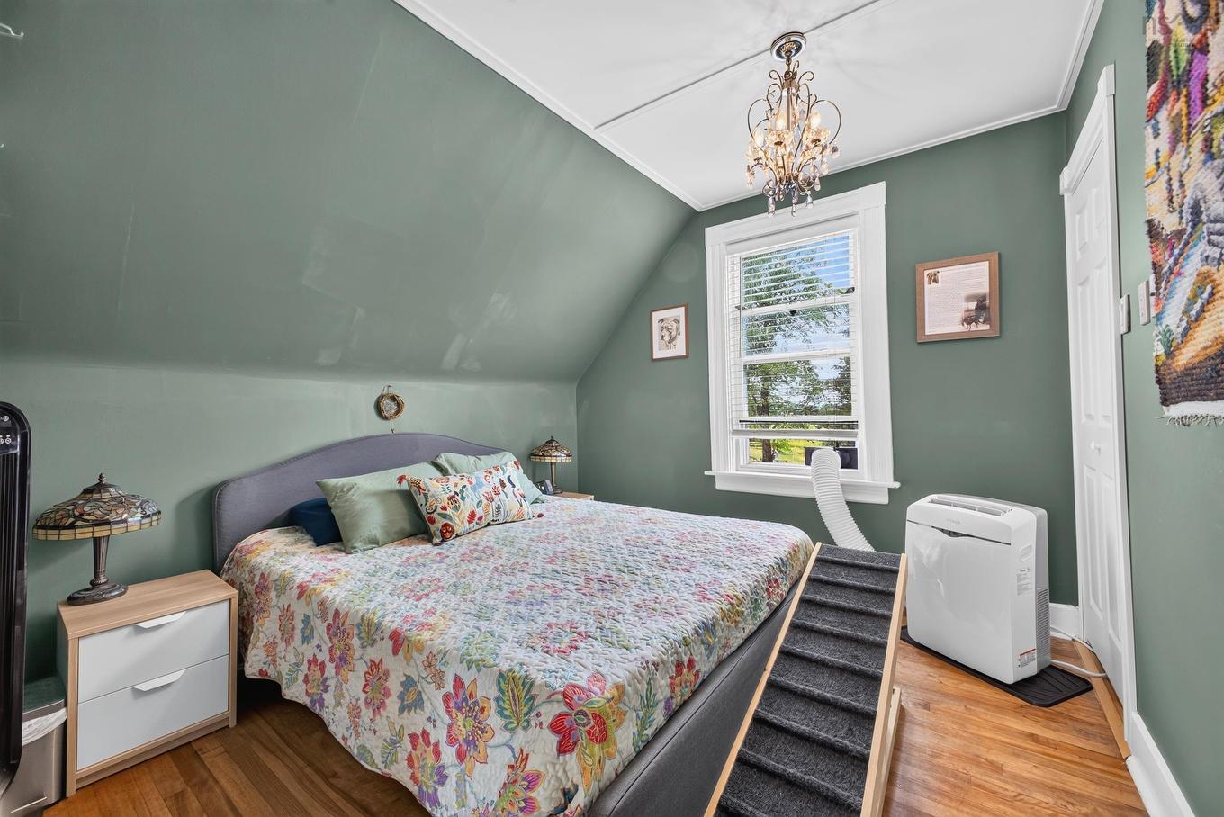 222 Victoria Street E, Amherst, NS - Indoor Photo Showing Bedroom