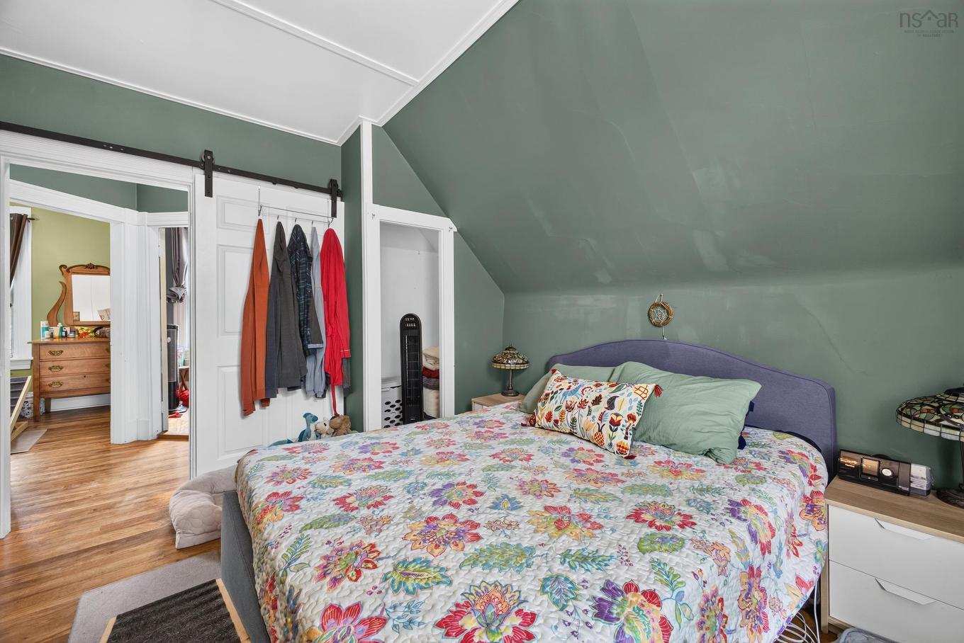 222 Victoria Street E, Amherst, NS - Indoor Photo Showing Bedroom