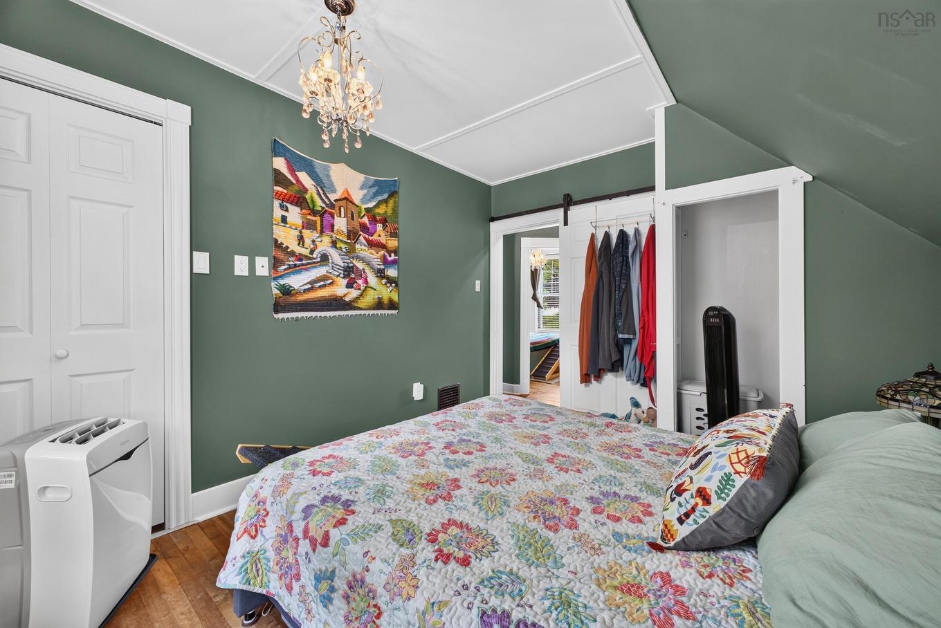 222 Victoria Street E, Amherst, NS - Indoor Photo Showing Bedroom