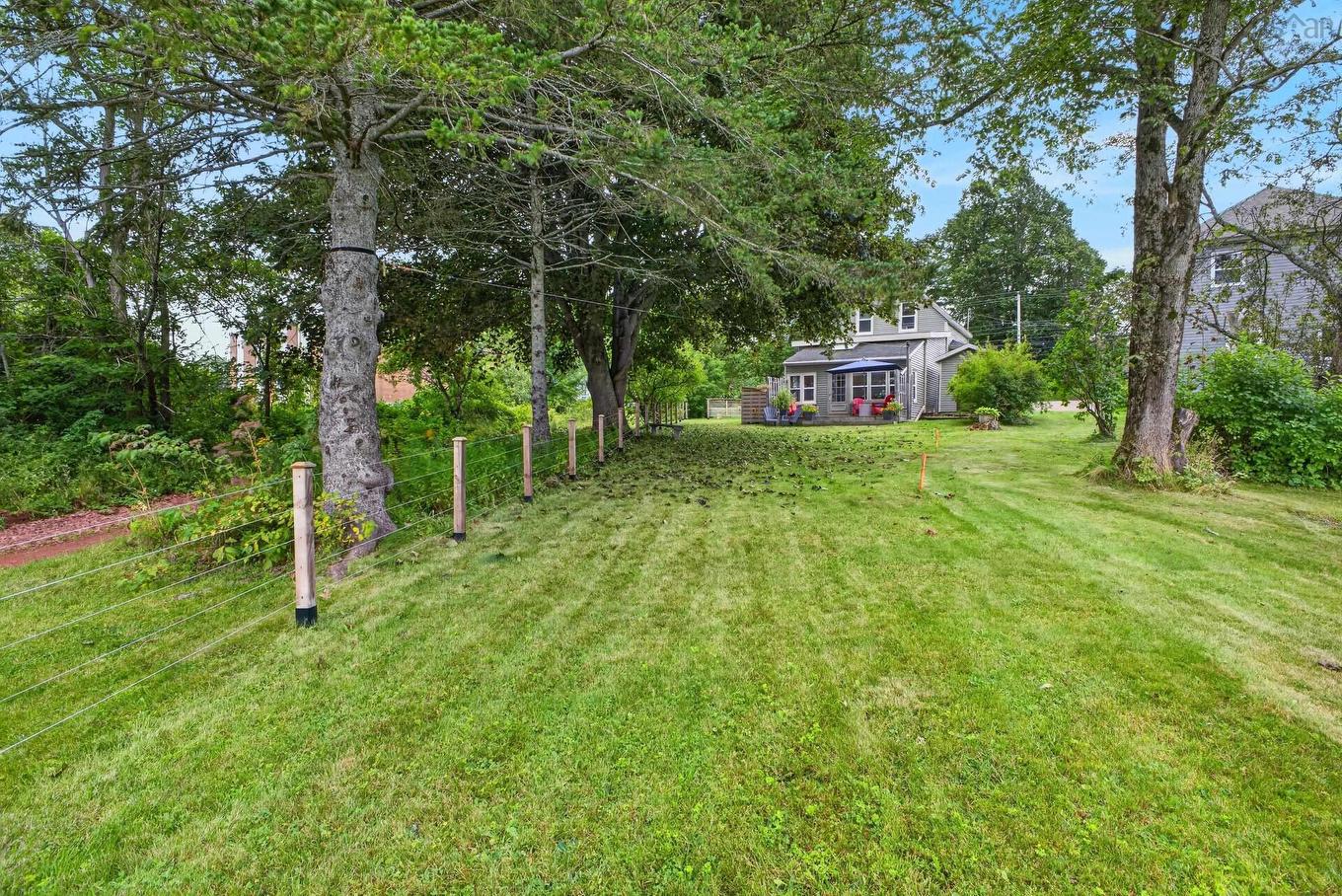 222 Victoria Street E, Amherst, NS - Outdoor