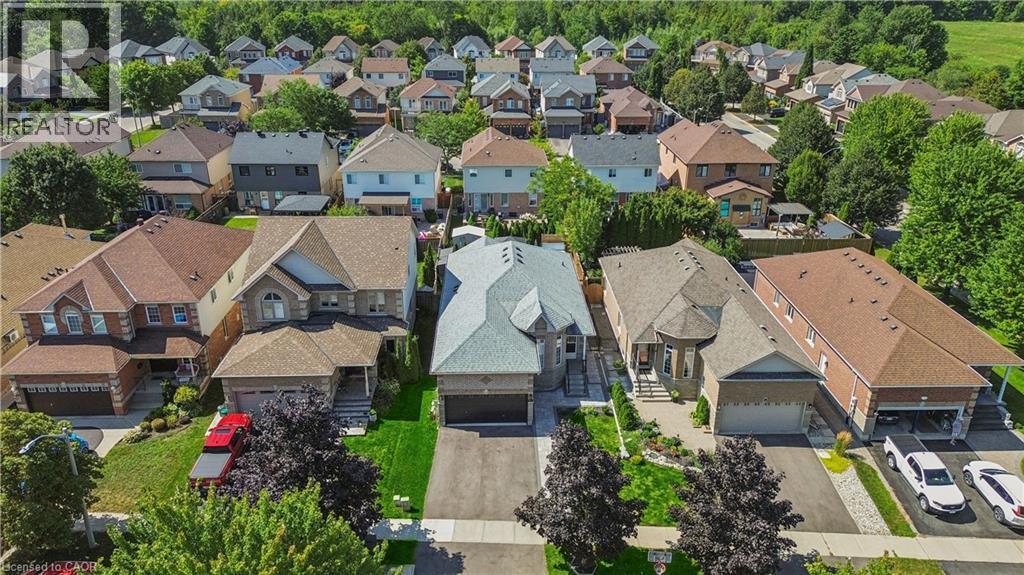 27 Spruce Boulevard, Acton, ON - Outdoor With Facade