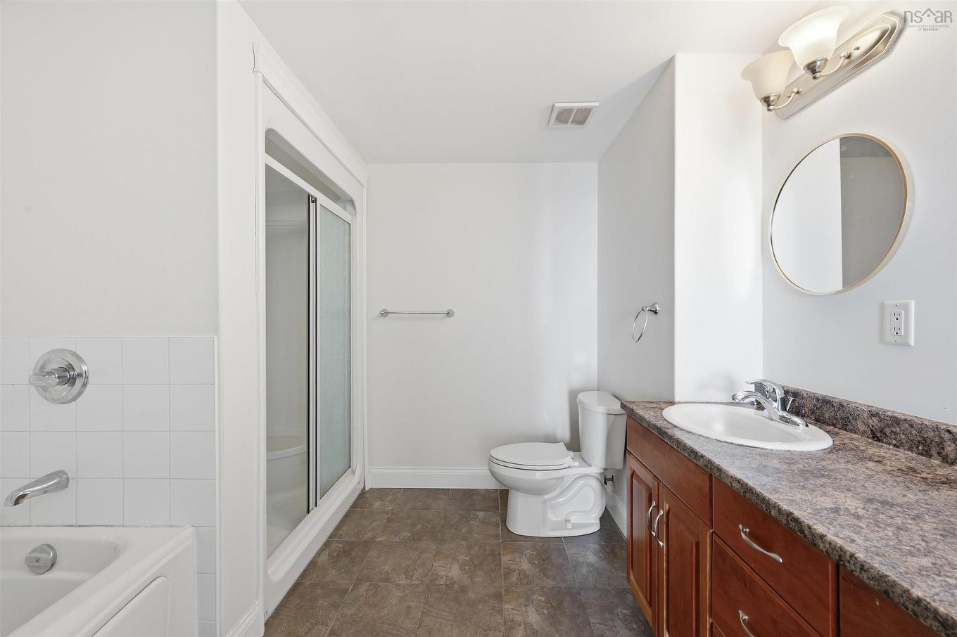 612 60 Walter Havill Drive, Halifax, NS - Indoor Photo Showing Bathroom