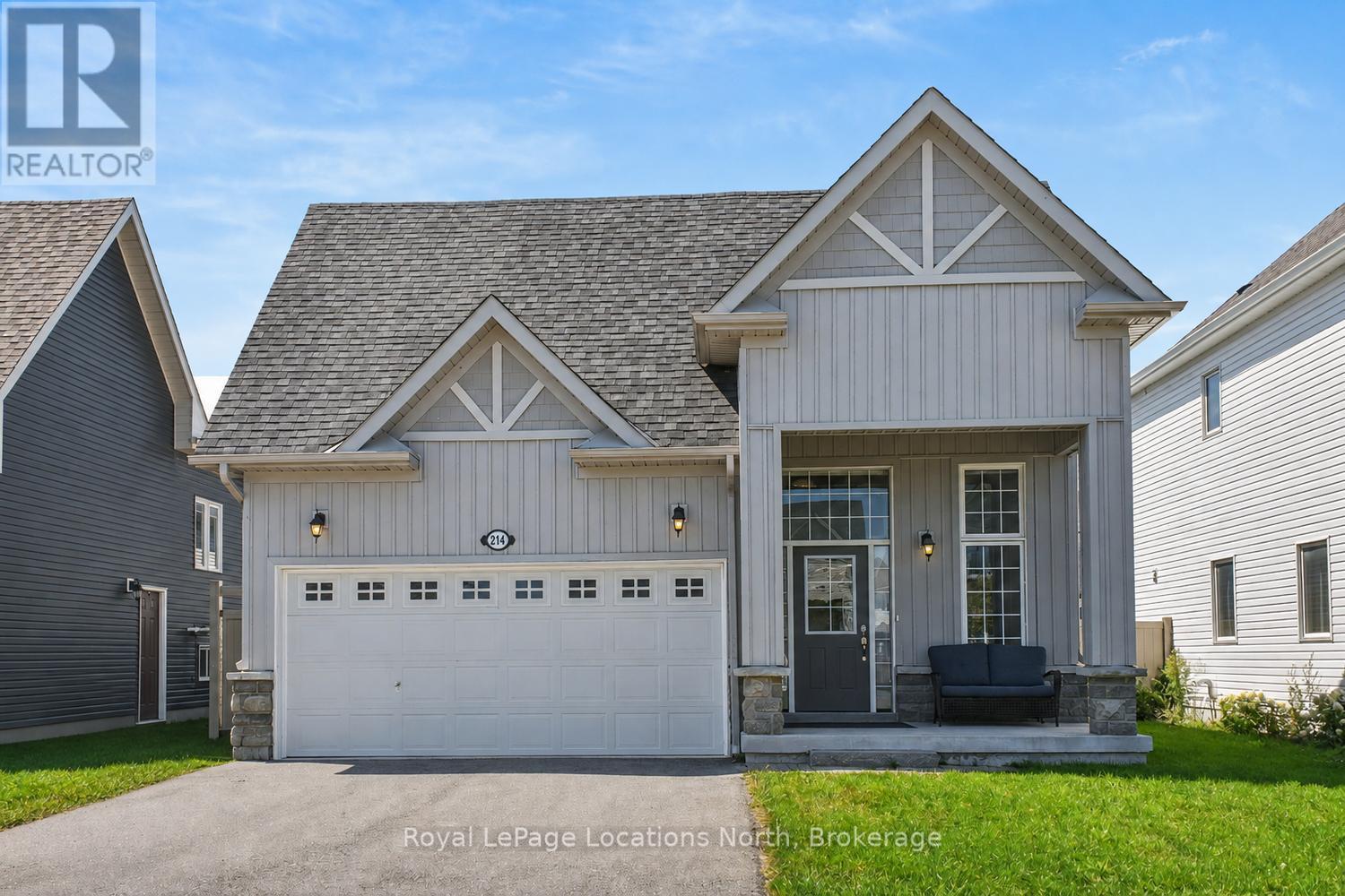 214 Springfield Crescent, Clearview (Stayner), ON - Outdoor With Facade