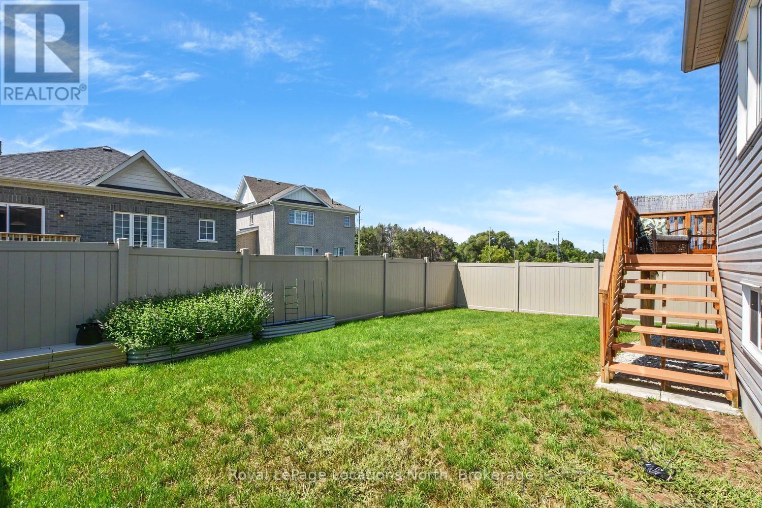 214 Springfield Crescent, Clearview (Stayner), ON - Outdoor