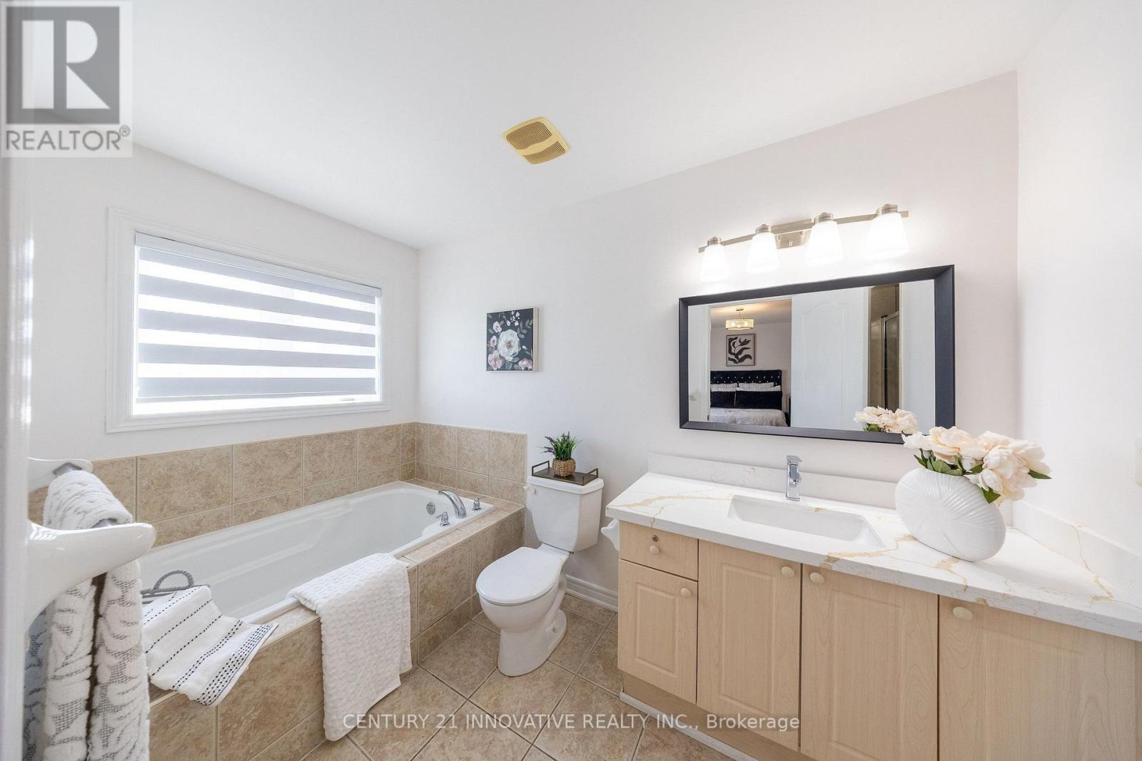 54 Carpendale Crescent, Ajax, ON - Indoor Photo Showing Bathroom