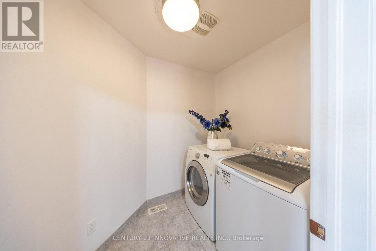 54 Carpendale Crescent, Ajax, ON - Indoor Photo Showing Laundry Room