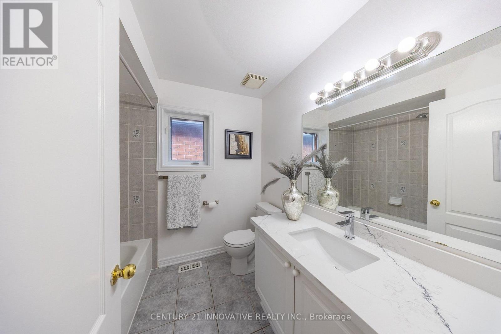 54 Carpendale Crescent, Ajax, ON - Indoor Photo Showing Bathroom