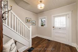 grand front entrance - 