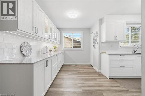 50 Adis Avenue, Hamilton, ON - Indoor Photo Showing Kitchen
