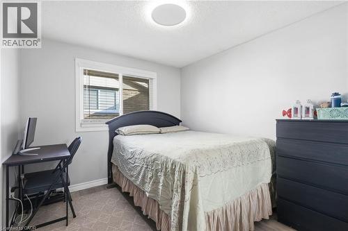 50 Adis Avenue, Hamilton, ON - Indoor Photo Showing Bedroom