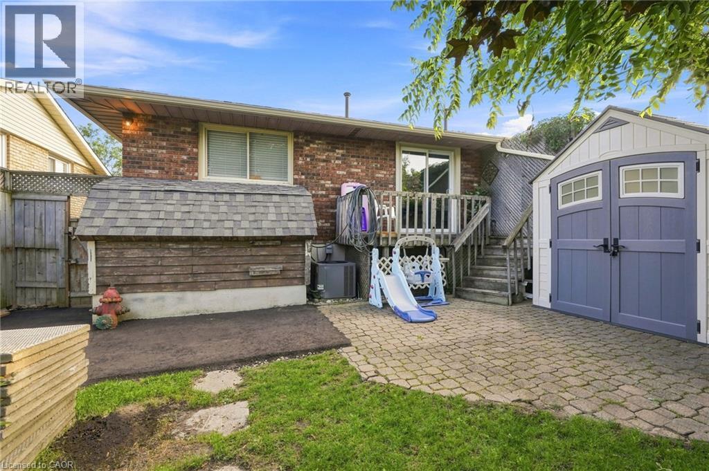50 Adis Avenue, Hamilton, ON - Outdoor