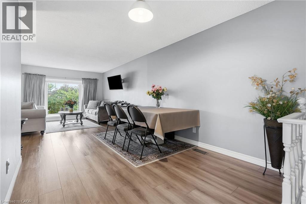 50 Adis Avenue, Hamilton, ON - Indoor