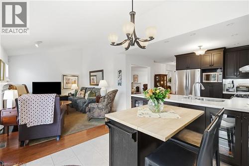 64 Redfern Avenue, Hamilton, ON - Indoor