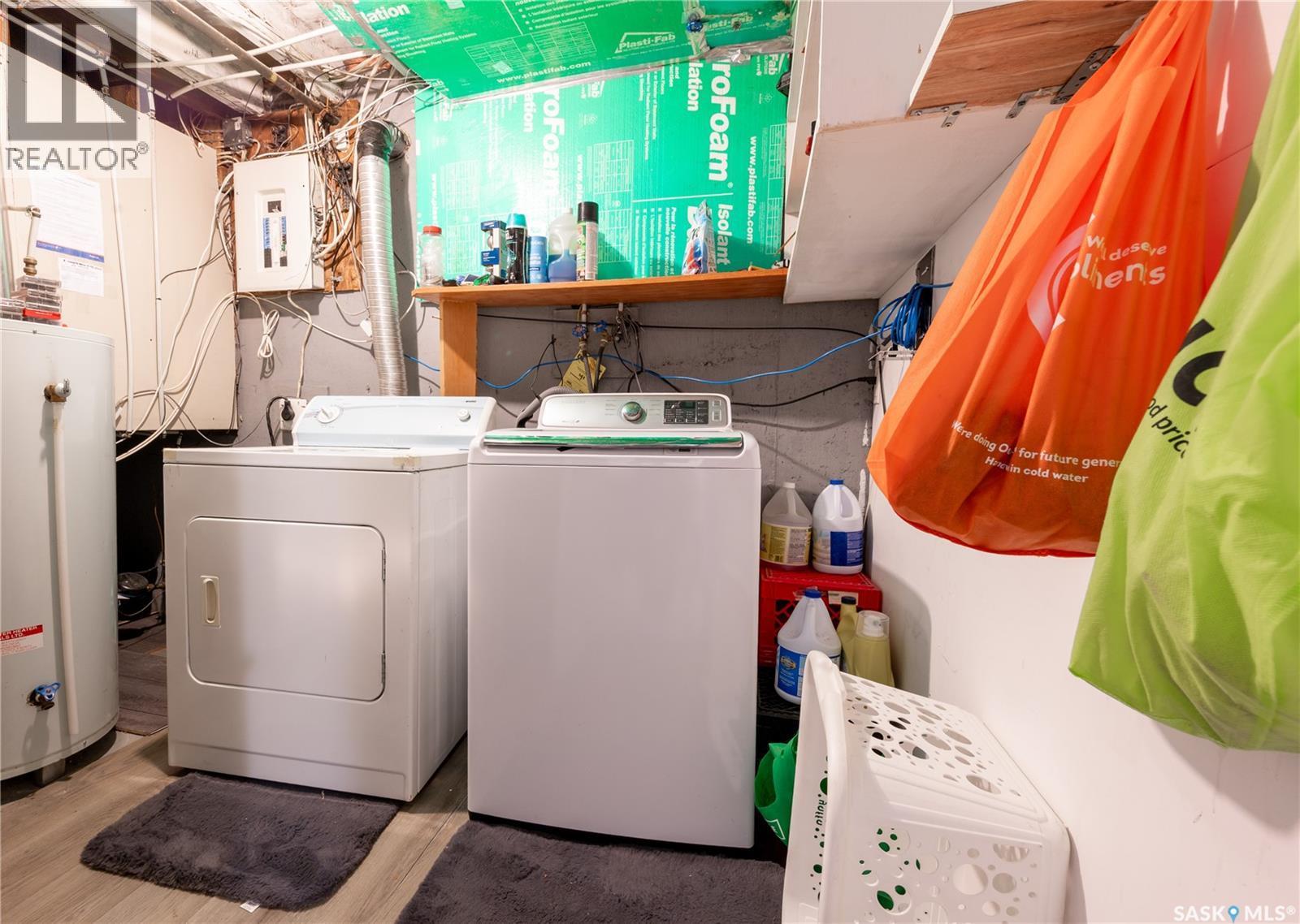 516 Hamilton Street, Regina, SK - Indoor Photo Showing Laundry Room