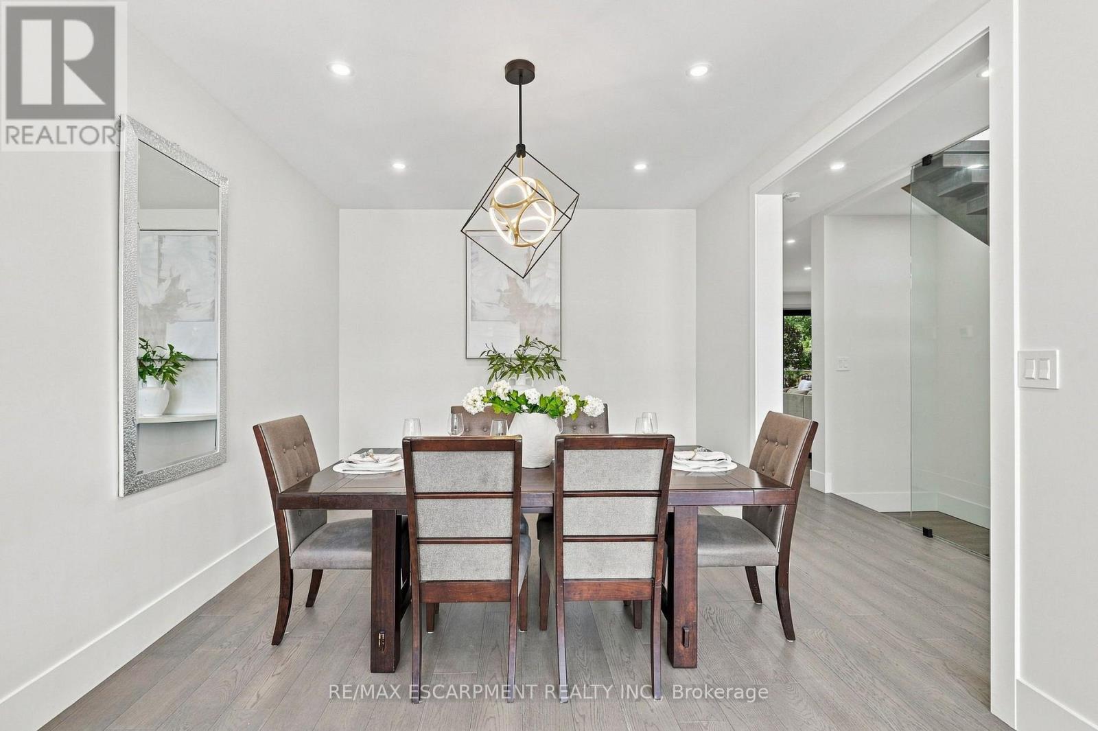 1181 Ogden Avenue, Mississauga, ON - Indoor Photo Showing Dining Room