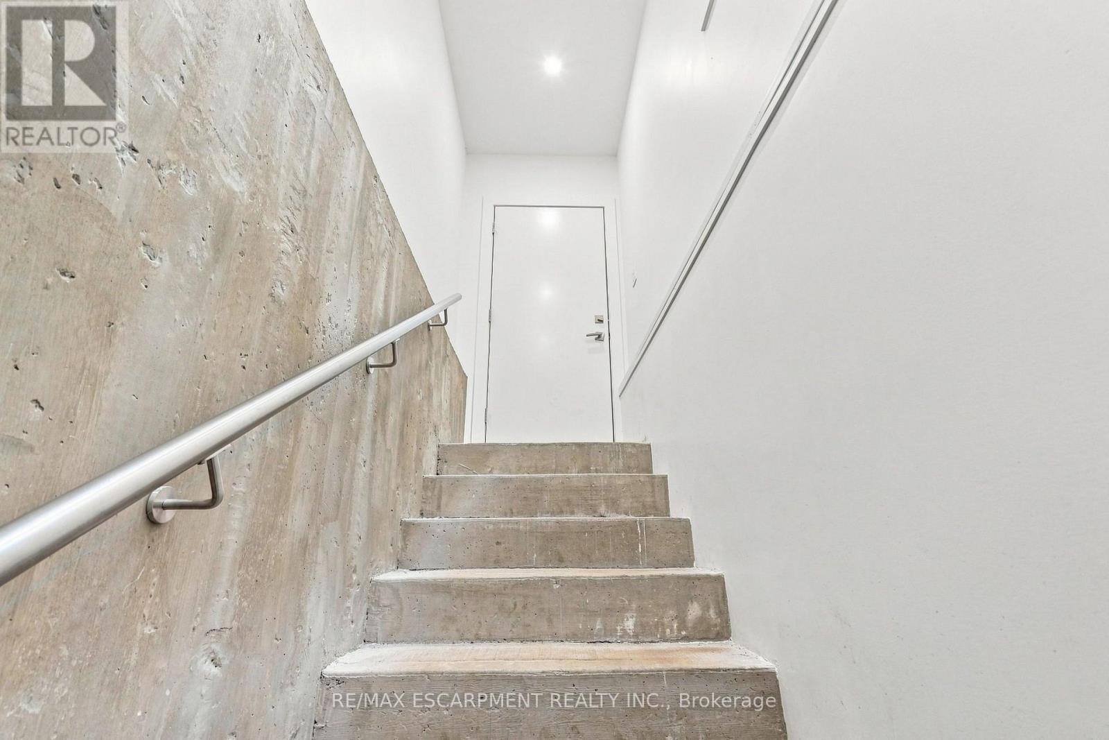 1181 Ogden Avenue, Mississauga, ON - Indoor Photo Showing Other Room