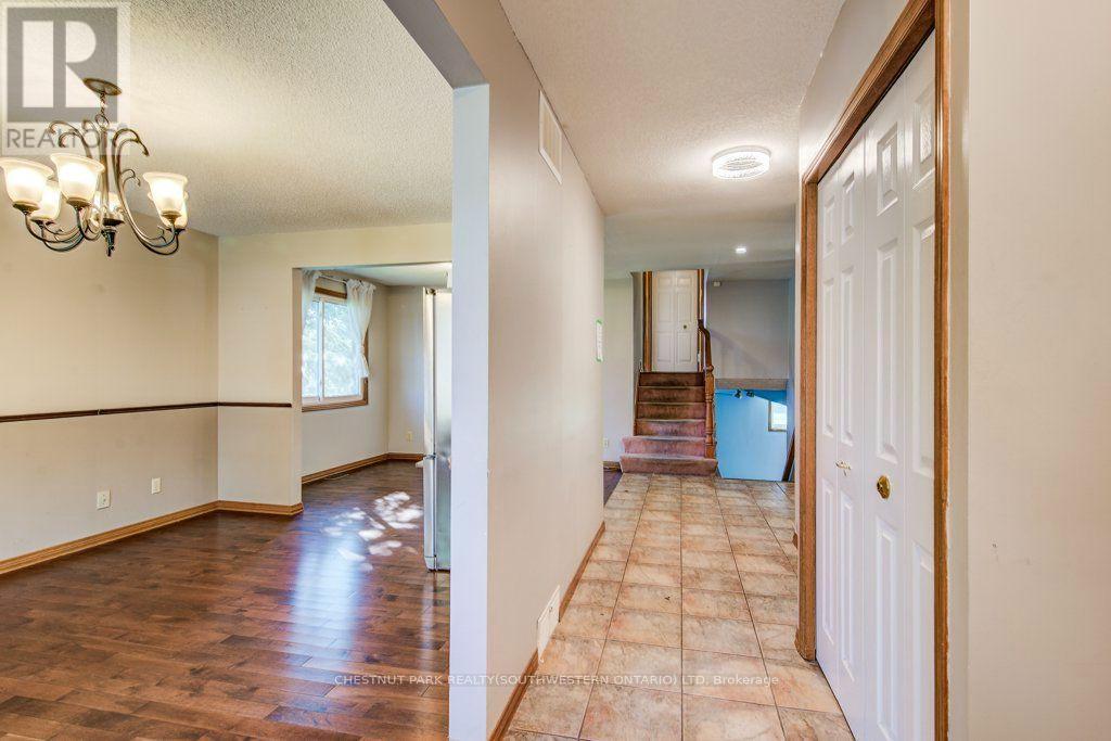 3 Cora Drive, Kitchener, ON - Indoor Photo Showing Other Room