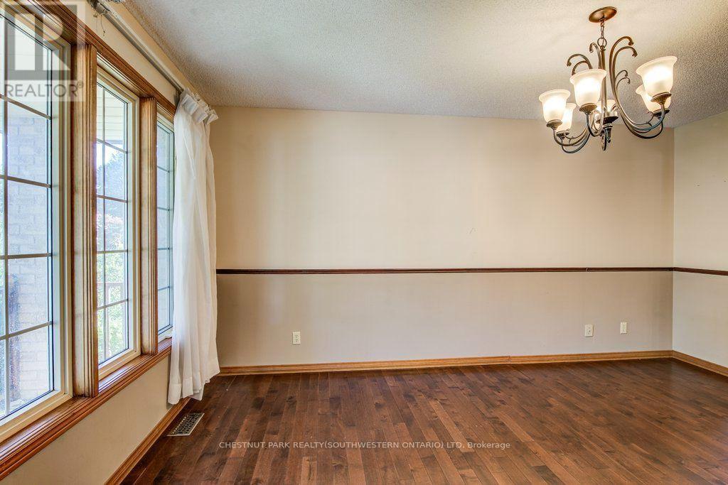 3 Cora Drive, Kitchener, ON - Indoor Photo Showing Other Room
