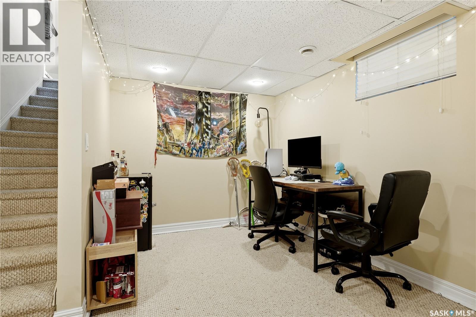 76 Angus Crescent, Regina, SK - Indoor Photo Showing Office