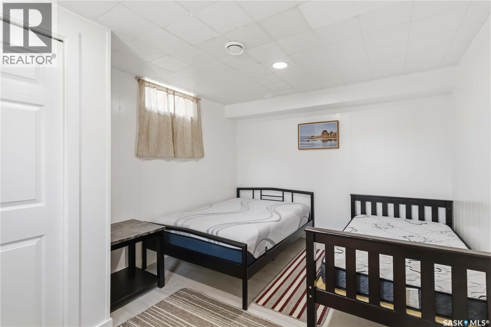 192 Salisbury Drive, Saskatoon, SK - Indoor Photo Showing Bedroom