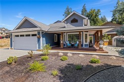 536 Cook St Ladysmith, BC V9G 1A1