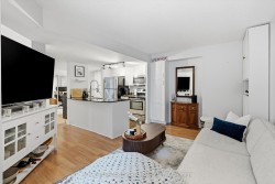 704-323 Richmond Street EToronto, ON M5A 4R3