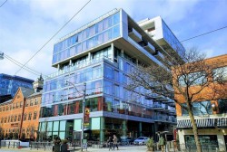 821-560 King Street WToronto, ON M5V 0L6