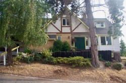 3941 Raymond St SOUTHSaanich, BC V8Z 4K7