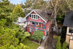 1569 PEMBROKE St Victoria, BC V8R 1W1