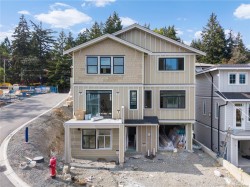 553 Belford Pl Langford, BC V9B 6C1