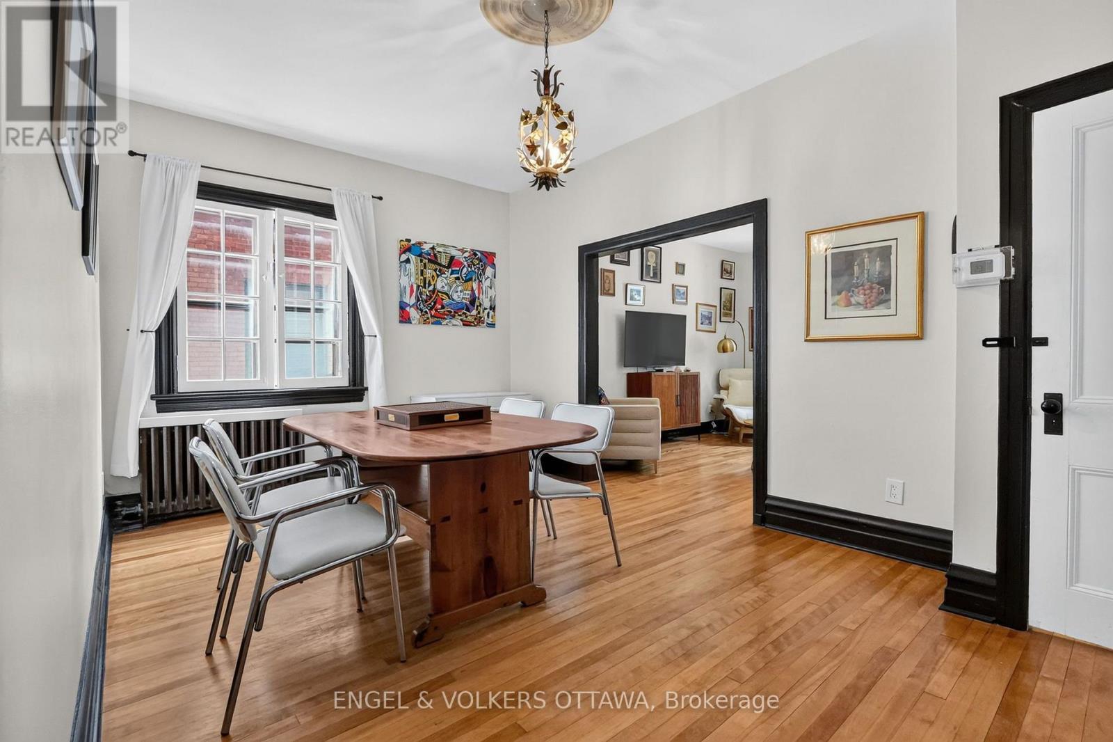 128 Second Avenue, Ottawa, ON