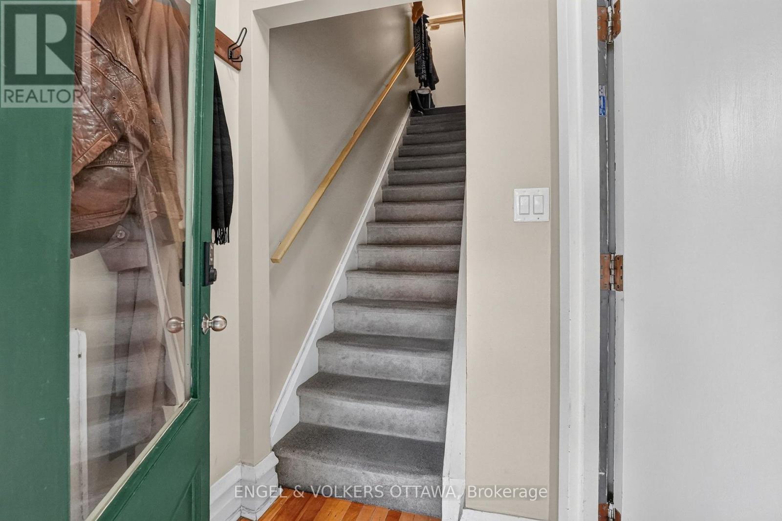 128 Second Avenue, Ottawa, ON