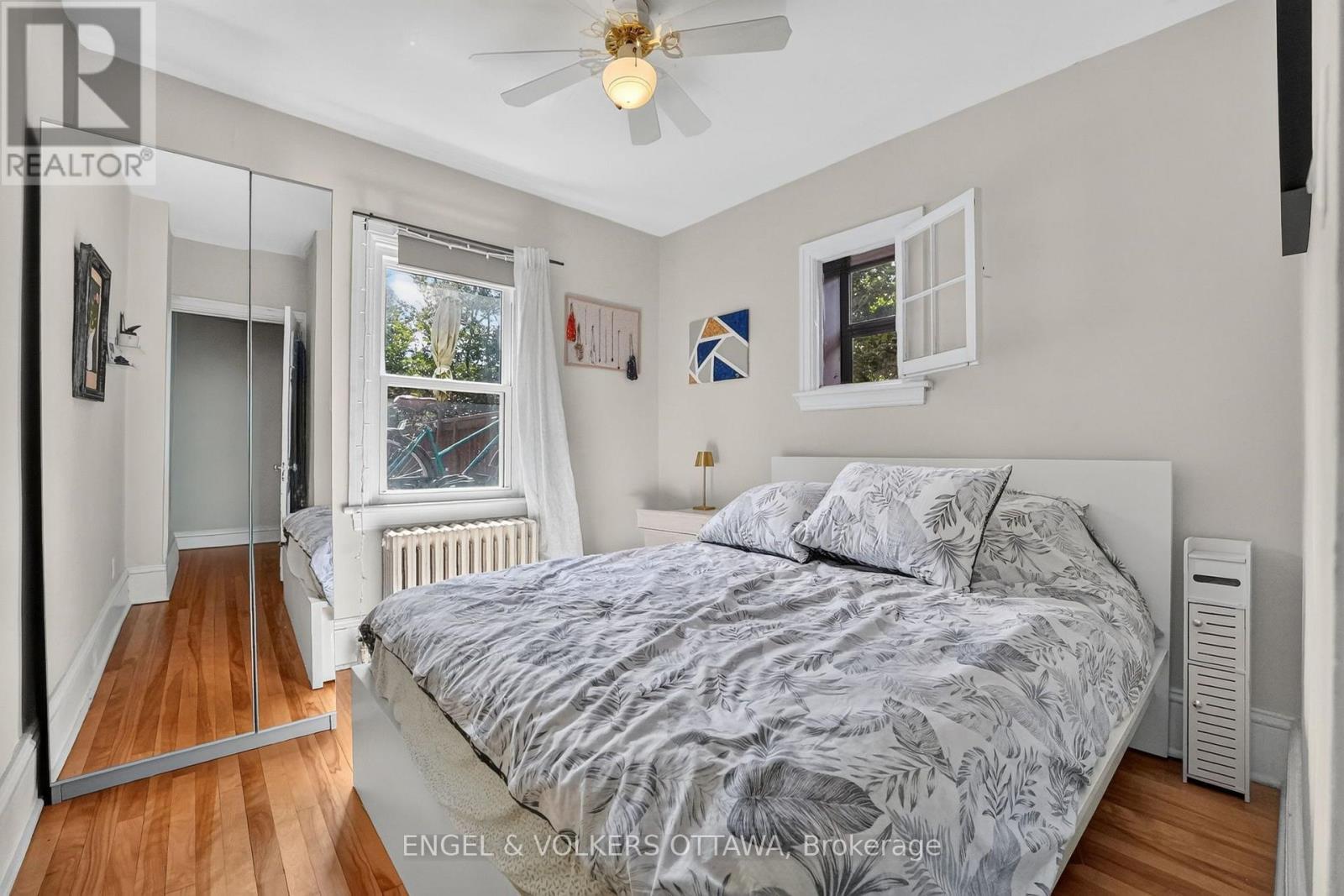 128 Second Avenue, Ottawa, ON