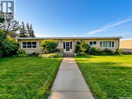 7 320 13th AVENUE NE  Swift Current, SK S9H 2V9