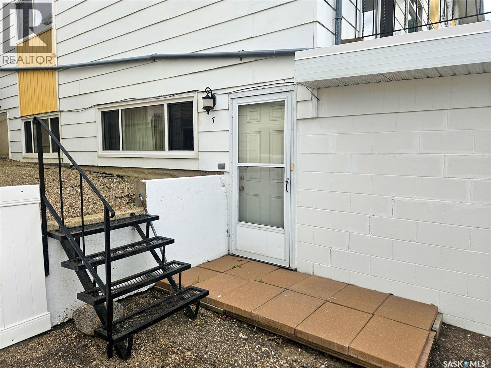 7 320 13Th Avenue Ne, Swift Current, SK