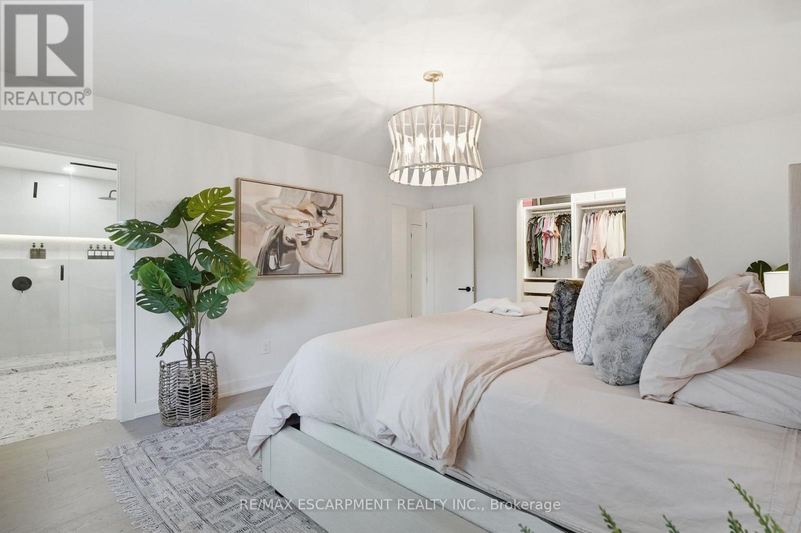 345 Rankin Drive, Burlington, ON