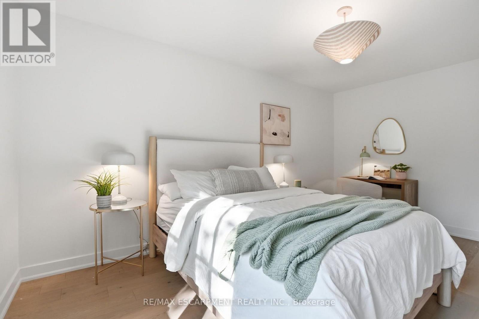 345 Rankin Drive, Burlington, ON