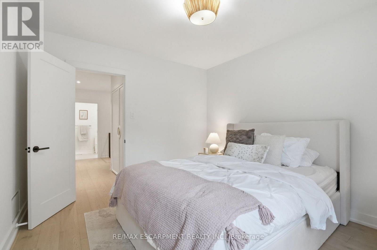 345 Rankin Drive, Burlington, ON