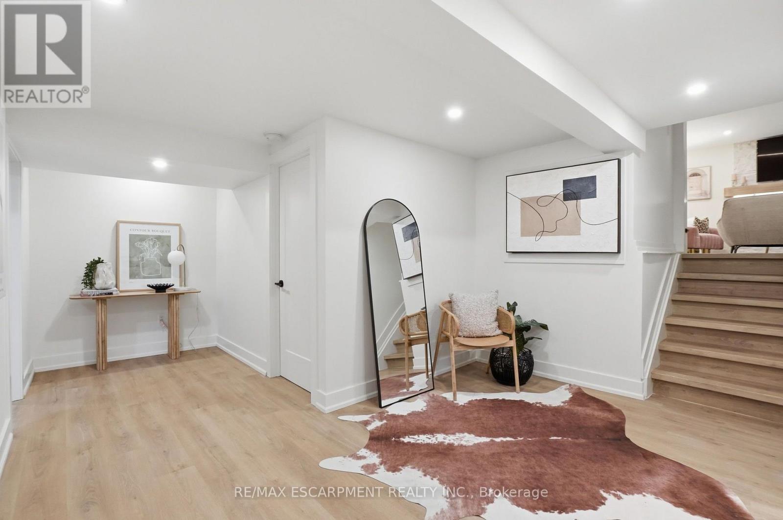 345 Rankin Drive, Burlington, ON