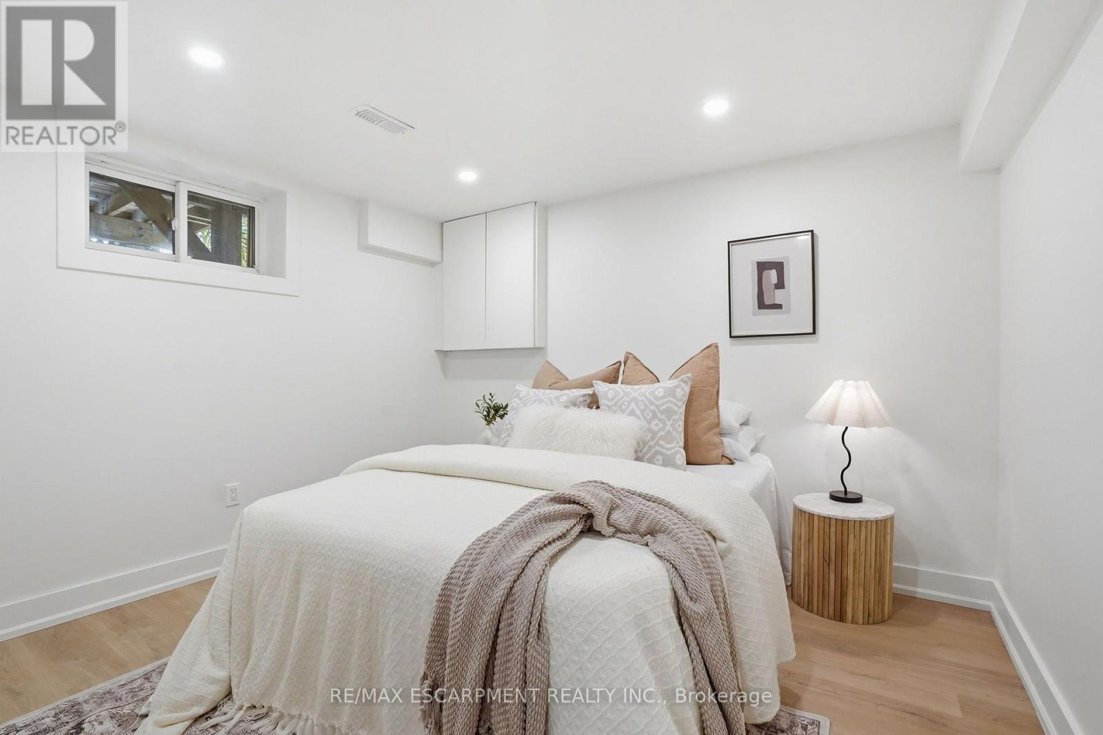 345 Rankin Drive, Burlington, ON
