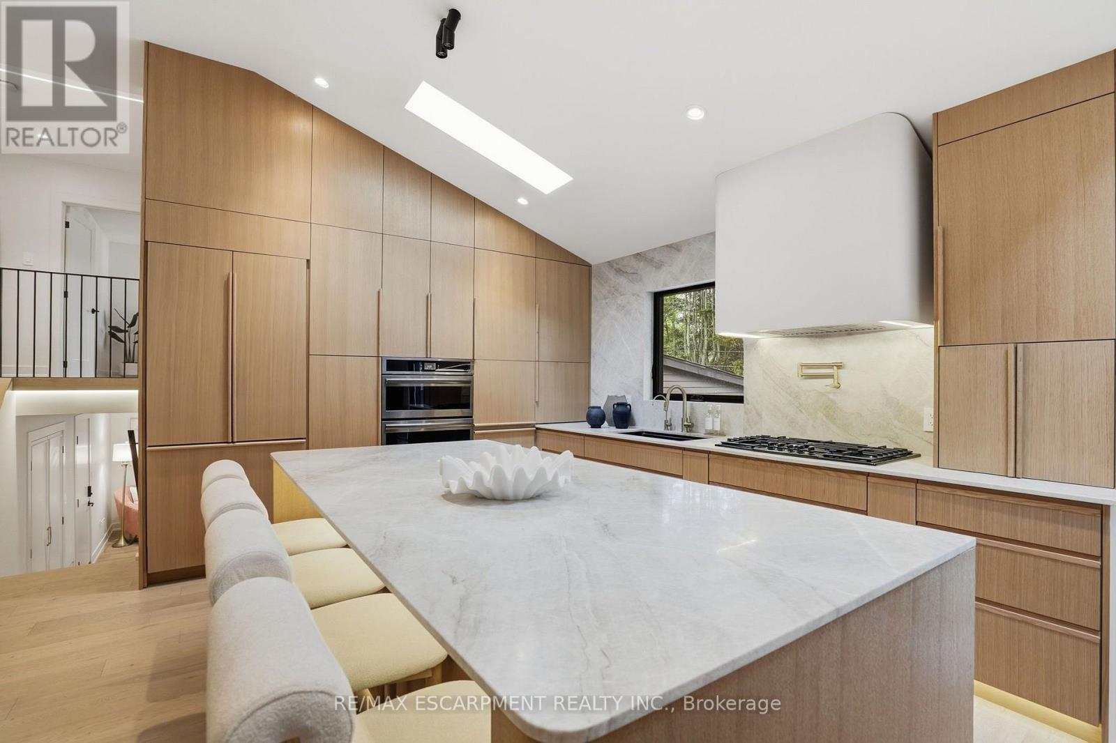 345 Rankin Drive, Burlington, ON