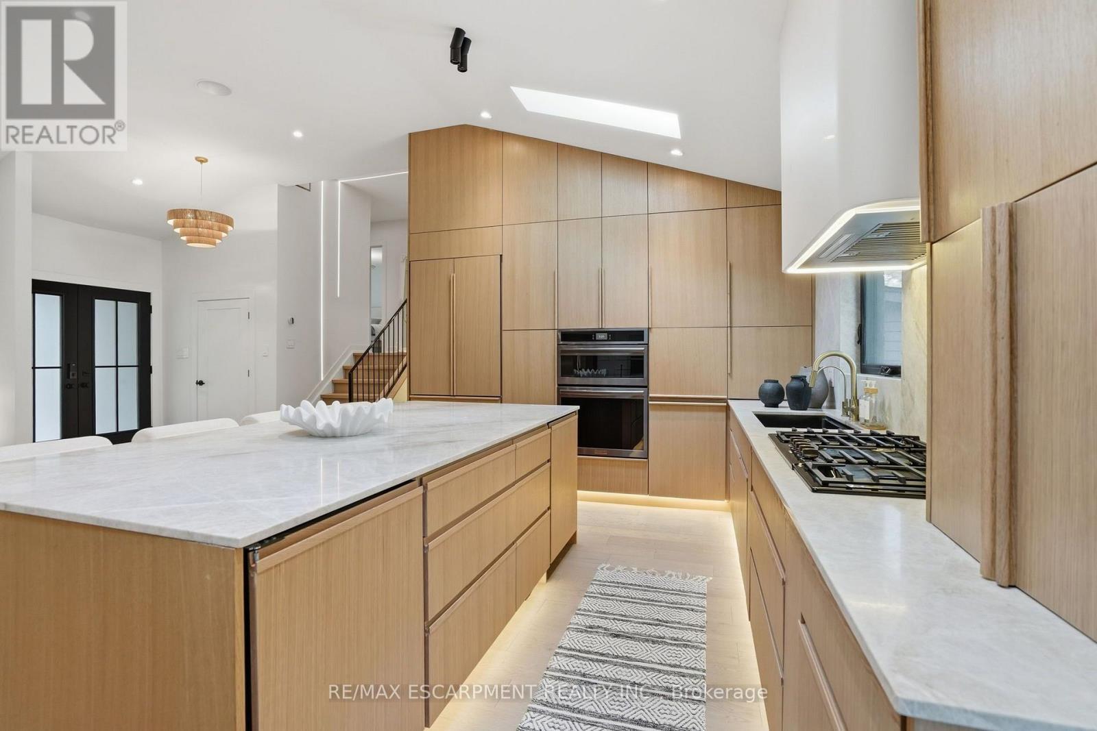345 Rankin Drive, Burlington, ON