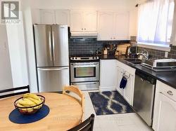 UPPER - 77 ELISE TERRACE Toronto, ON M2R 2W9