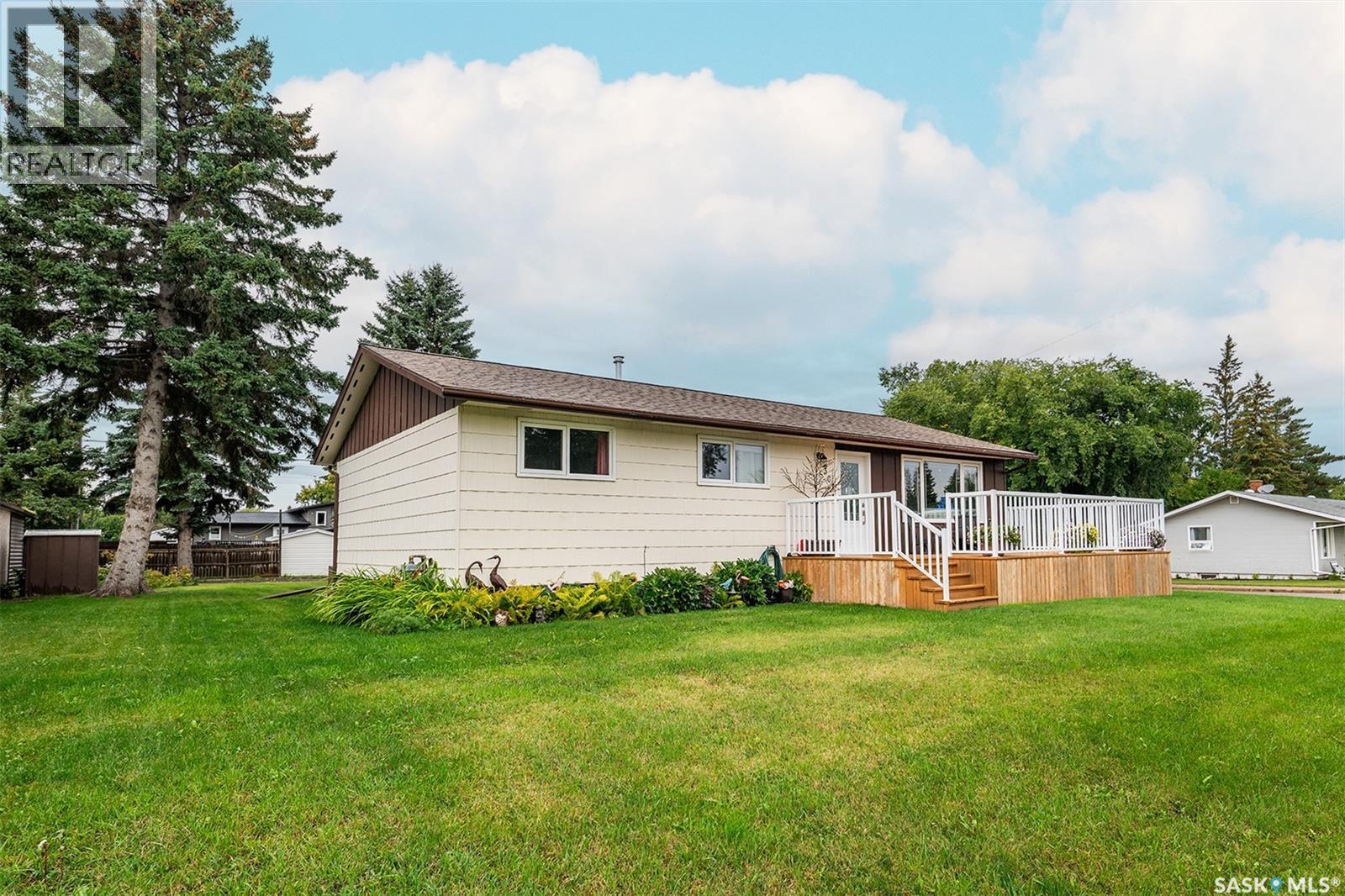 301 9Th Street E, Wynyard, SK