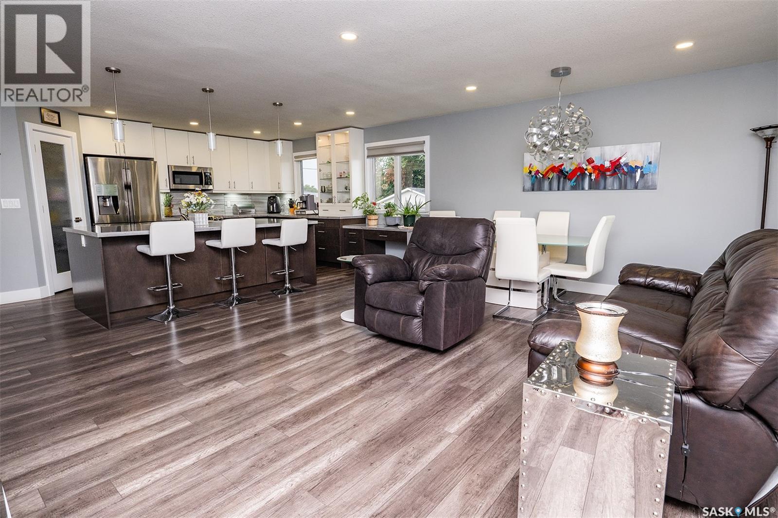301 9Th Street E, Wynyard, SK