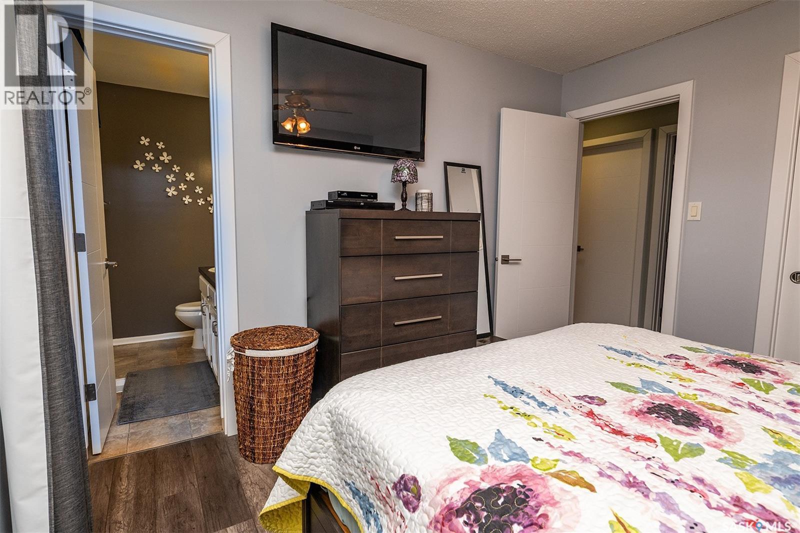 301 9Th Street E, Wynyard, SK