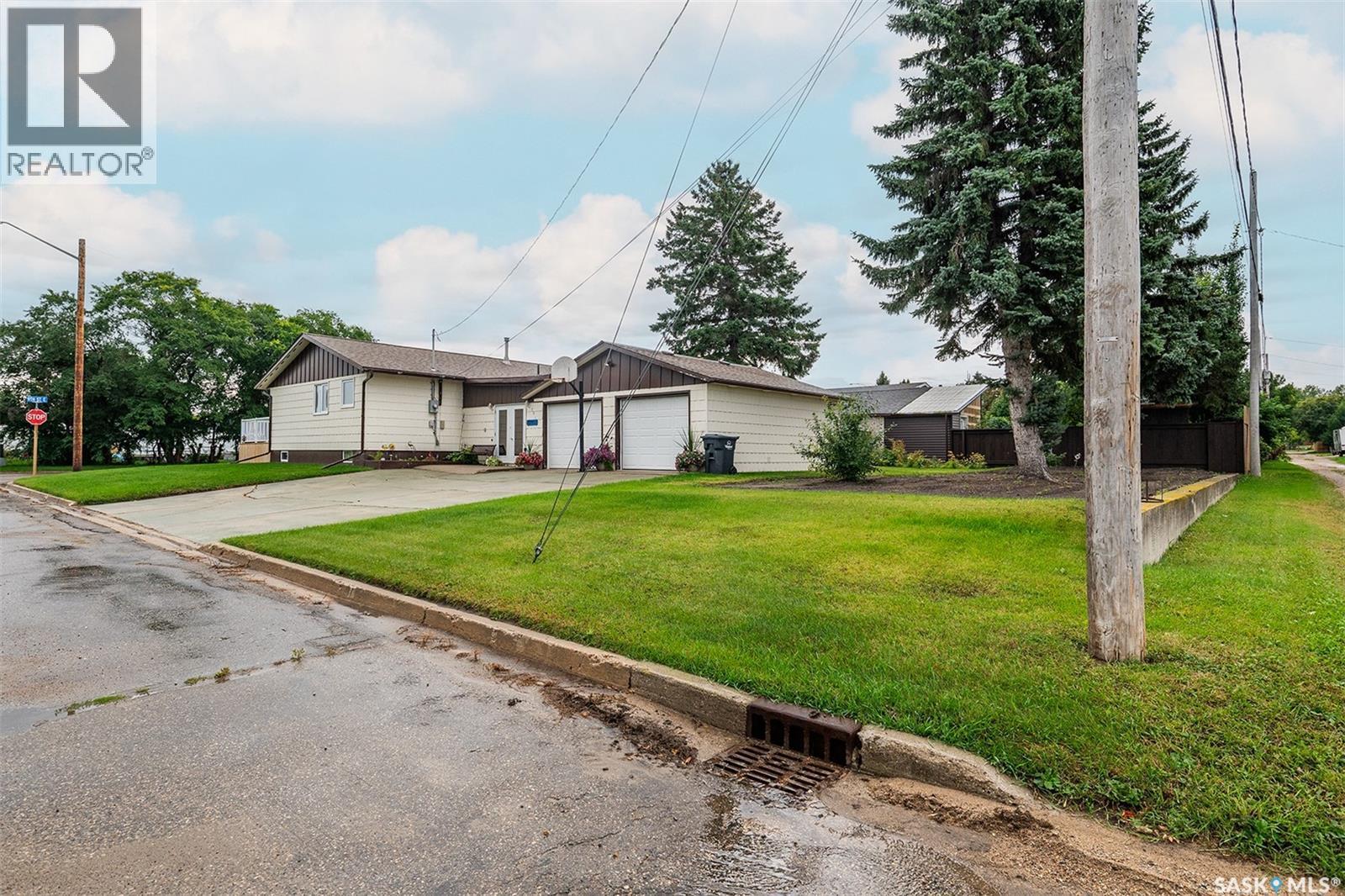 301 9Th Street E, Wynyard, SK