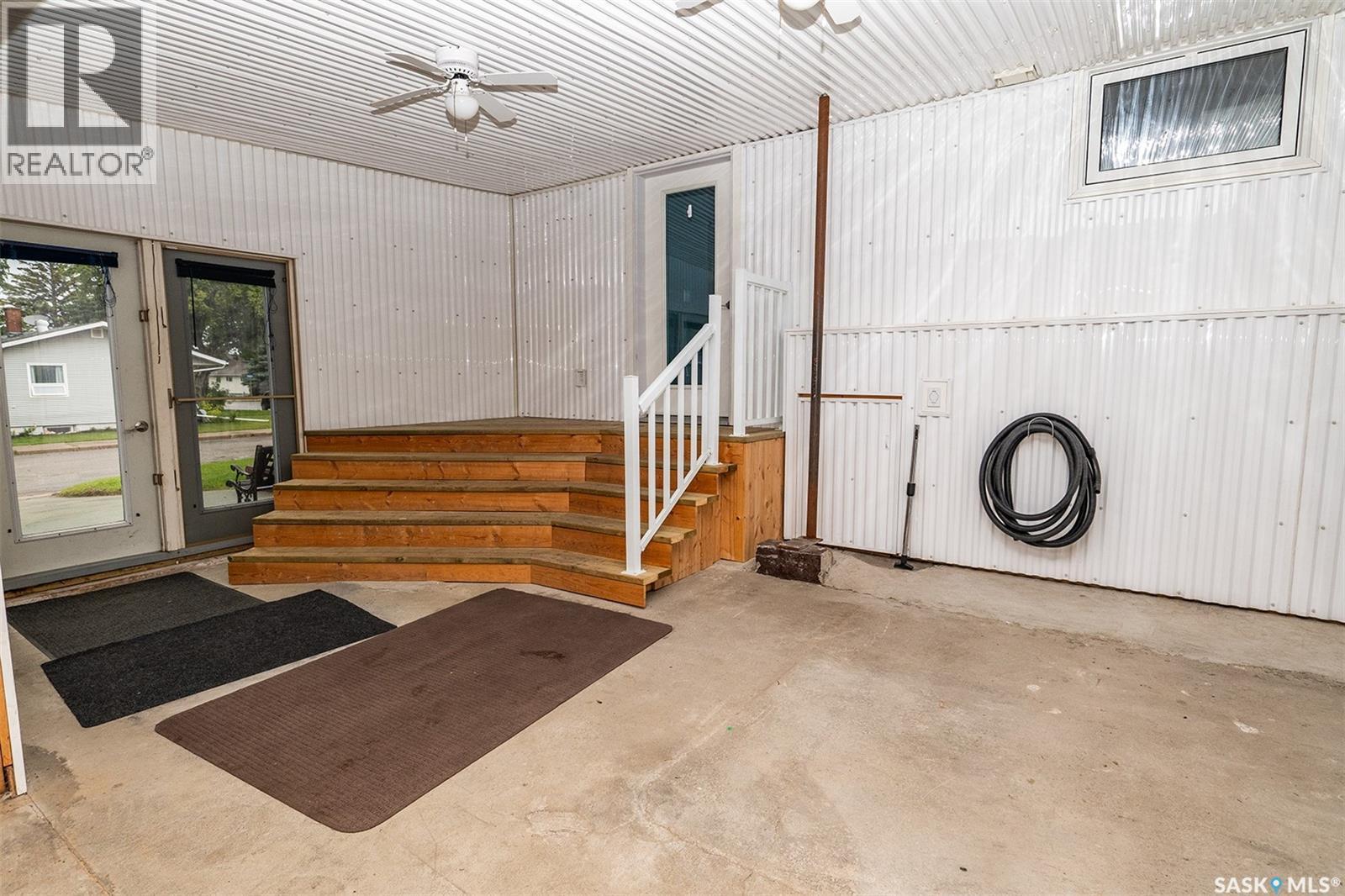 301 9Th Street E, Wynyard, SK