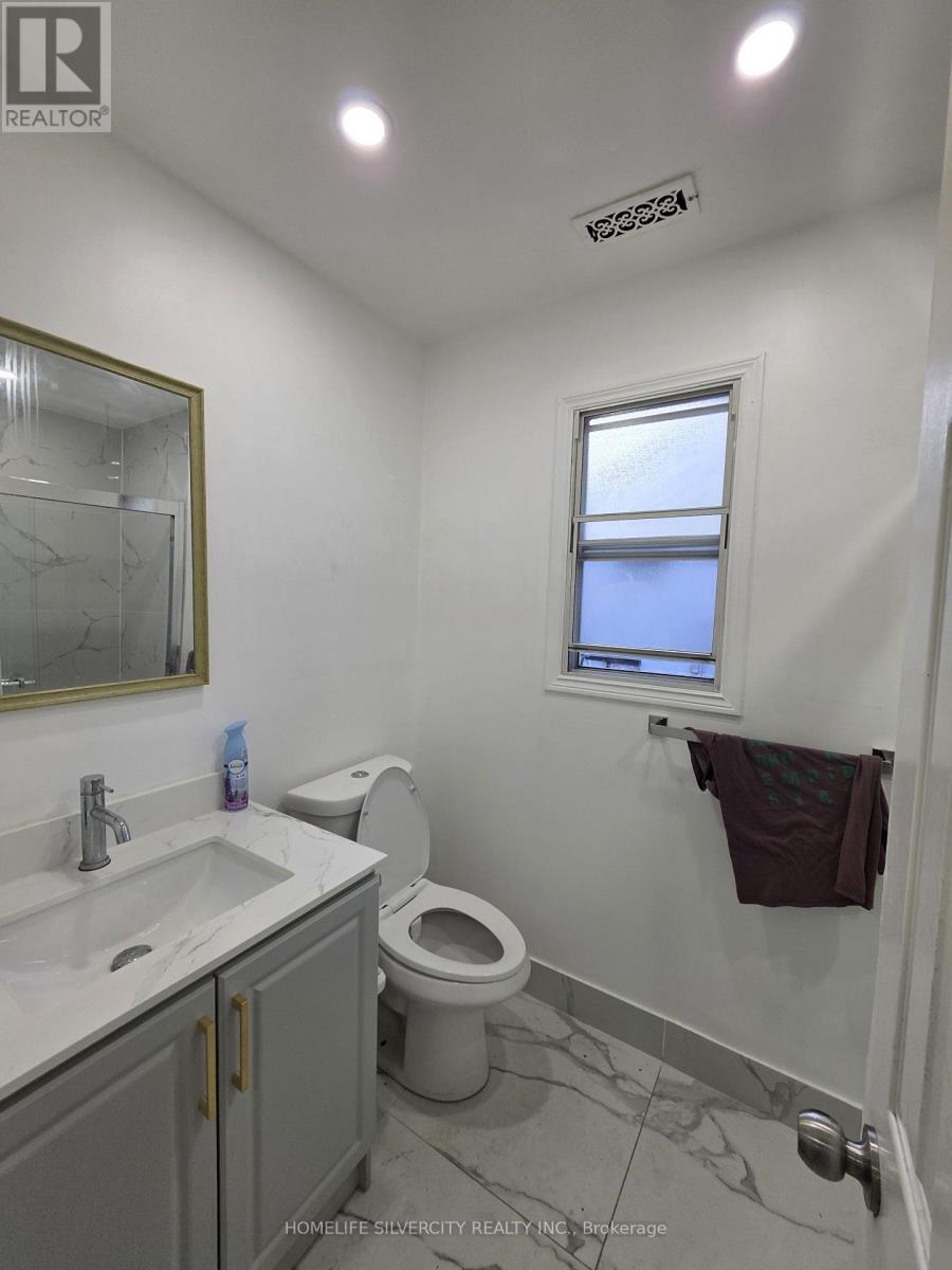 7178 Lancaster Avenue, Mississauga, ON
